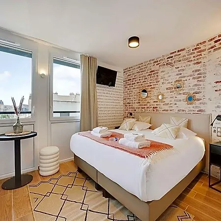 Hotel Magnificent With Rooftop - 2p - Vanves