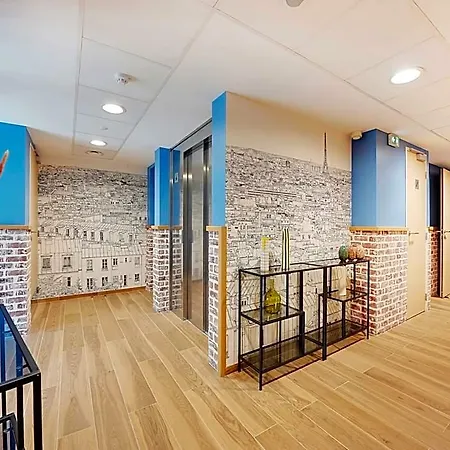 Hotel Magnificent With Rooftop - 2p - Vanves